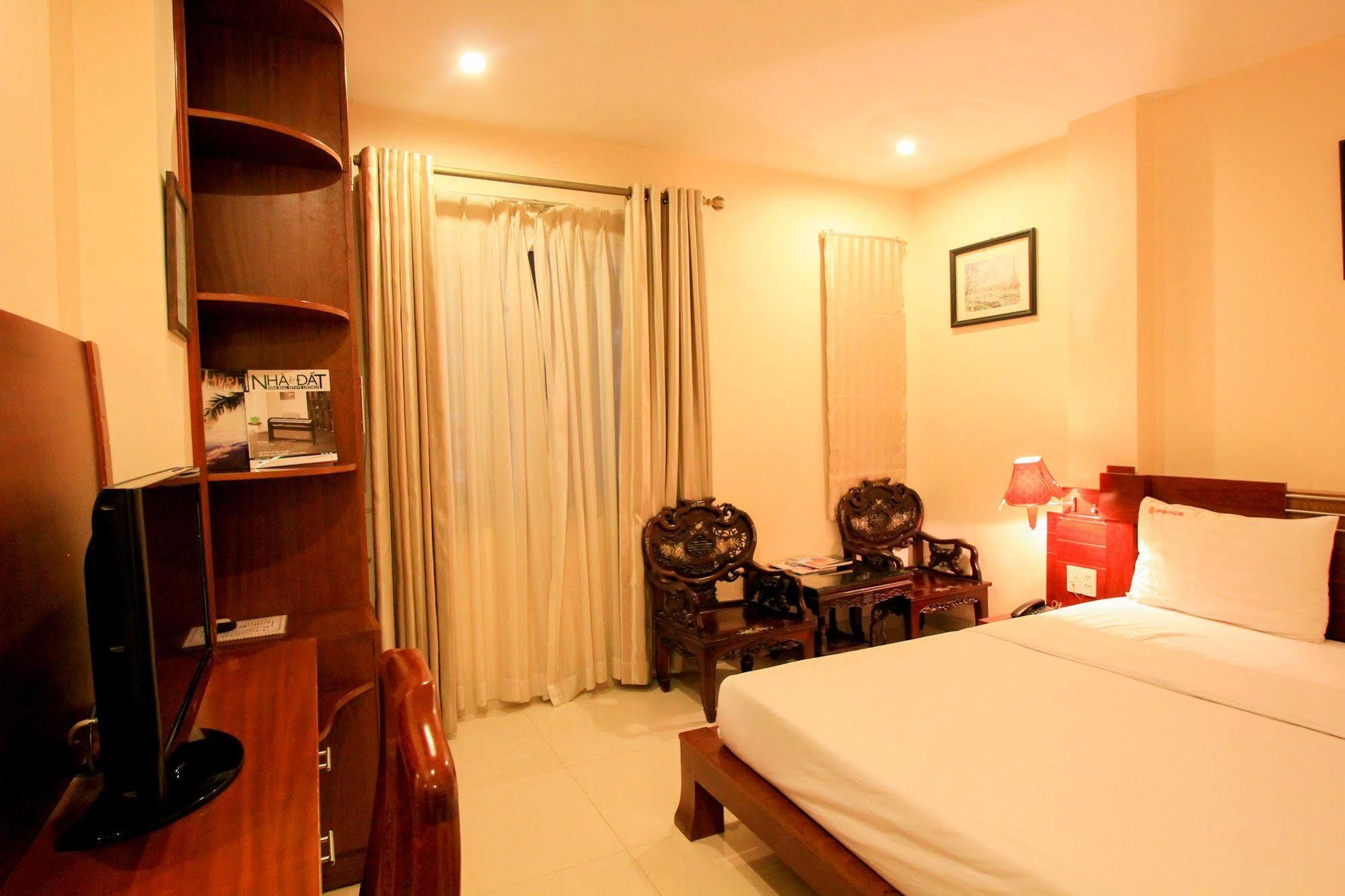 Ipeace Hotel - Bui Vien Walking Street Ho-Chi-Minh-Stadt Exterior foto