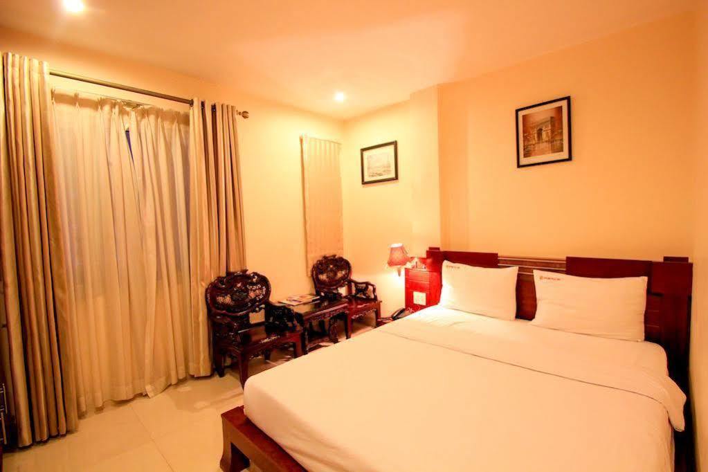 Ipeace Hotel - Bui Vien Walking Street Ho-Chi-Minh-Stadt Exterior foto