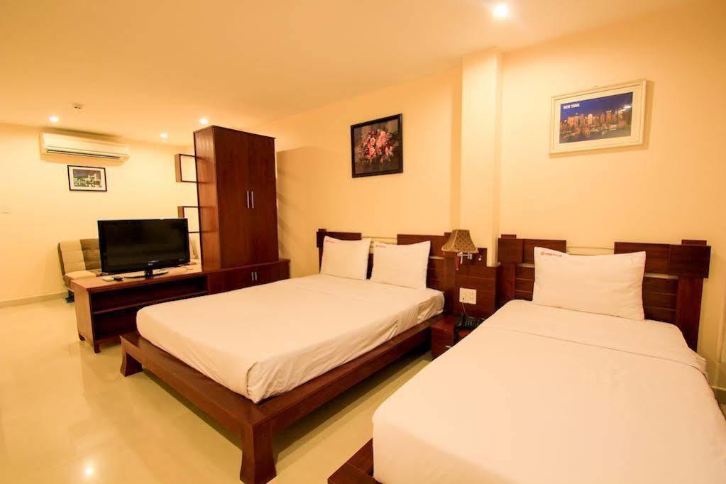 Ipeace Hotel - Bui Vien Walking Street Ho-Chi-Minh-Stadt Exterior foto